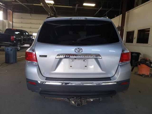 5TDZK3EH5CS064103 - 2012 TOYOTA HIGHLANDER BASE SILVER photo 6