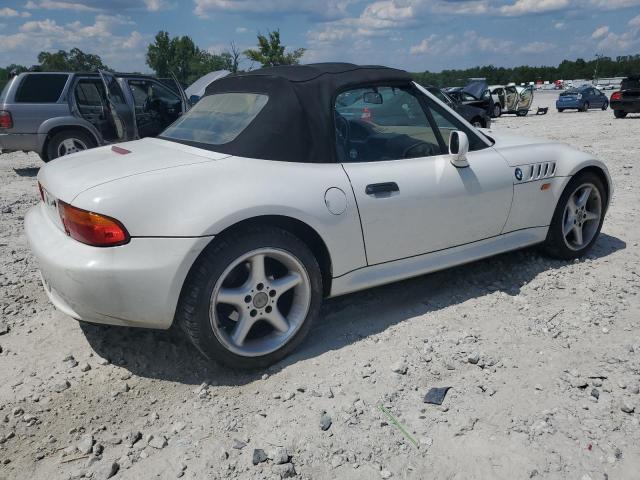 4USCJ3326WLC11376 - 1998 BMW Z3 2.8 WHITE photo 3