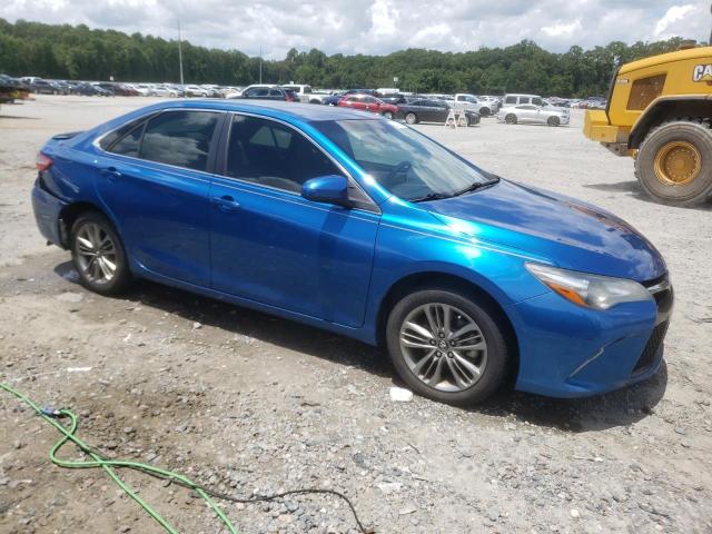 4T1BF1FK5HU758101 - 2017 TOYOTA CAMRY LE BLUE photo 4