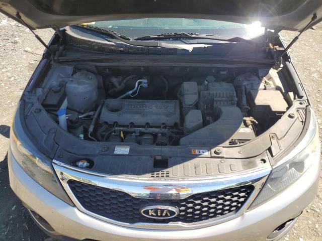 5XYKT4A16DG408565 - 2013 KIA SORENTO LX GRAY photo 12