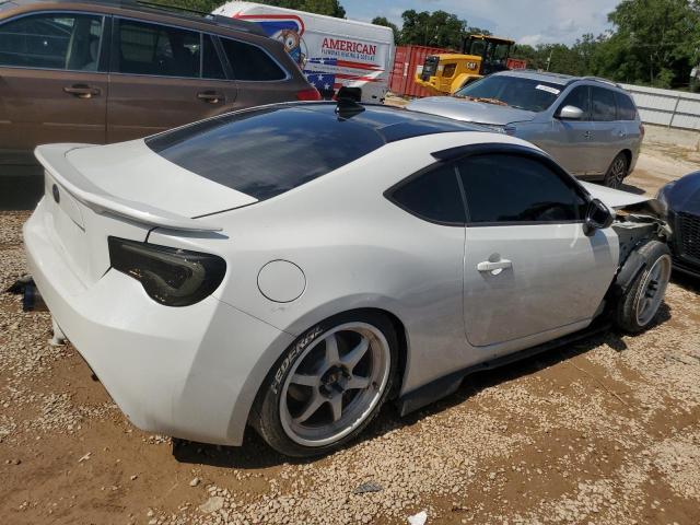 JF1ZNAA11F9707110 - 2015 TOYOTA SCION FR-S WHITE photo 3