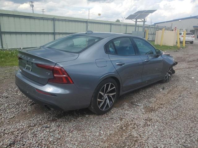 7JR102FK5LG071735 - 2020 VOLVO S60 T5 MOMENTUM GRAY photo 3