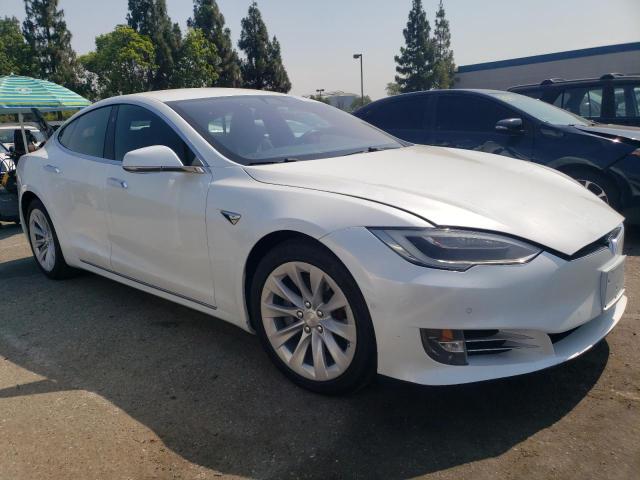 5YJSA1E24GF170556 - 2016 TESLA MODEL S თეთრი ფოტო 4