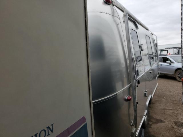 1STVRTF18HJ536957 - 2017 AIRS TRAVEL TRA 银色 照片 4