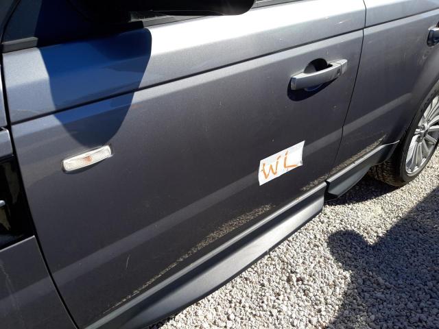 SALSF2D48DA785358 - 2013 LAND ROVER RANGE ROVE HSE GRAY photo 9