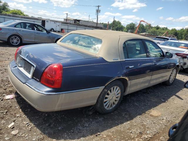 1LNHM81WX3Y687255 - 2003 LINCOLN TOWN CAR EXECUTIVE BLUE photo 3
