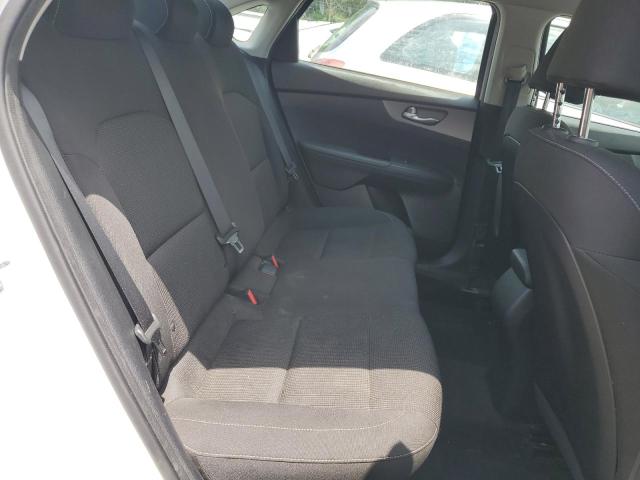 3KPF24AD3KE130491 - 2019 KIA FORTE FE WHITE photo 10