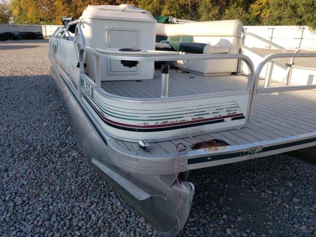 SBP18389B202 - 2002 OTHER PONTOON WHITE photo 9