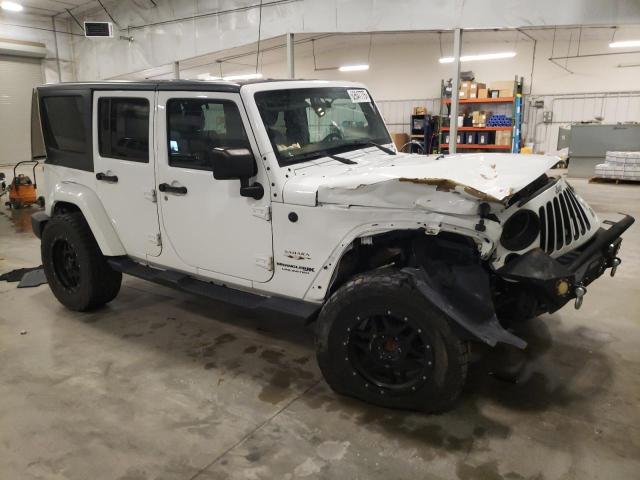 1C4BJWEG2JL898745 - 2018 JEEP WRANGLER U SAHARA WHITE photo 4