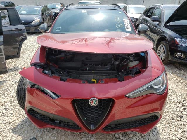 ZASPAKBN0K7C37475 - 2019 ALFA ROMEO STELVIO TI RED photo 5