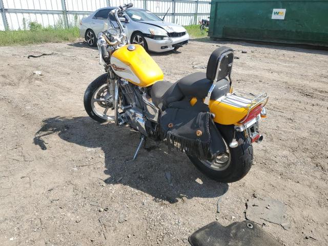 1HFSC1803WA201152 - 1998 HONDA VT1100 C YELLOW photo 3