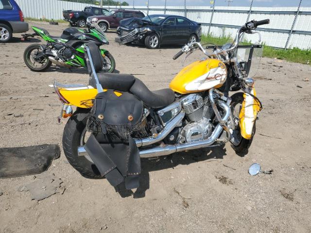 1HFSC1803WA201152 - 1998 HONDA VT1100 C YELLOW photo 4