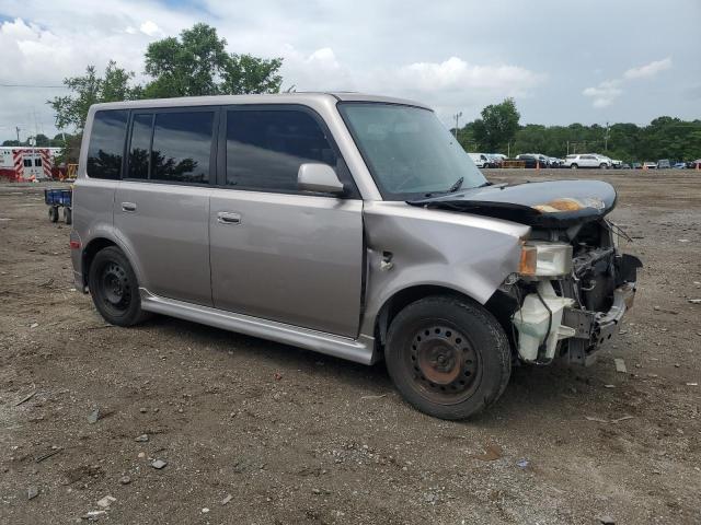 JTLKT324140157631 - 2004 TOYOTA SCION XB GRAY photo 4