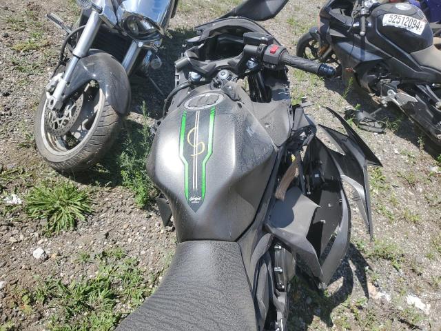 ML5EXER11RDAC9676 - 2024 KAWASAKI EX650 R BLACK photo 6