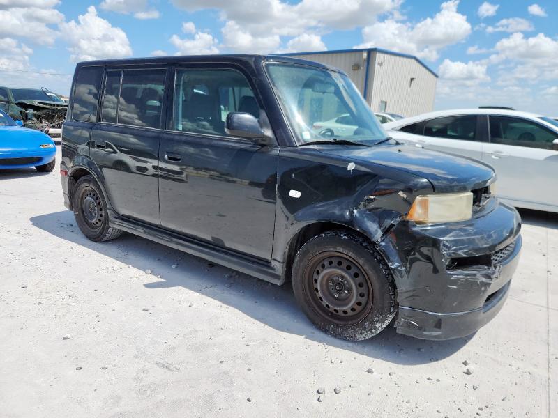 JTLKT324850210455 - 2005 TOYOTA SCION XB BLACK photo 4