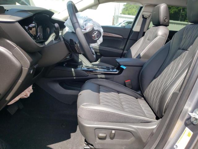 LRBFZRR41ND142575 - 2022 BUICK ENVISION AVENIR ნაცრისფერი ფოტო 7