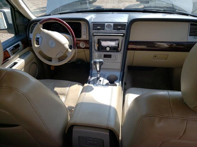5LMFU28545LJ04743 - 2005 LINCOLN NAVIGATOR ოქროსფერი ფოტო 8