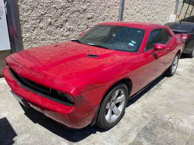 2C3CDYAG1CH118526 - 2012 DODGE CHALLENGER SXT RED photo 2