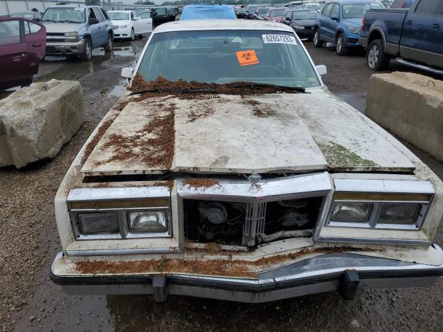 1C3BF66P2FX621808 - 1985 CHRYSLER FIFTH AVEN WHITE photo 5