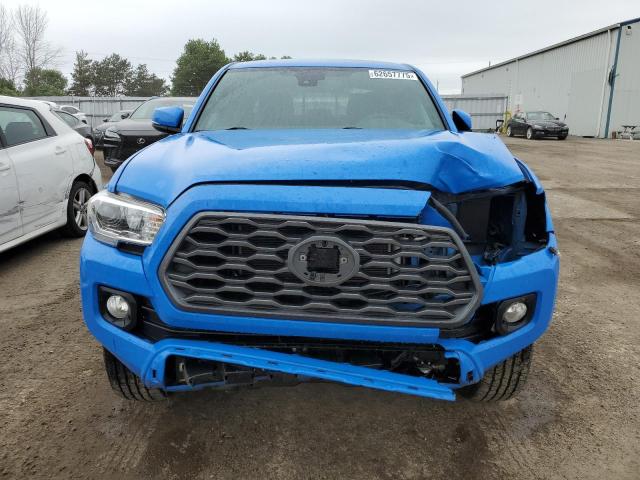 5TFCZ5AN8MX262694 - 2021 TOYOTA TACOMA DOUBLE CAB BLUE photo 5