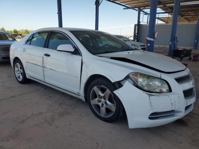 1G1ZH57B69F246901 - 2009 CHEVROLET MALIBU 1LT WHITE photo 4