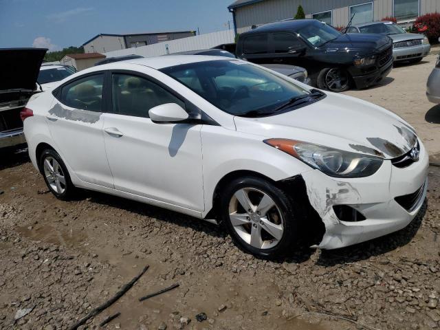 5NPDH4AE3DH343261 - 2013 HYUNDAI ELANTRA GLS WHITE photo 4