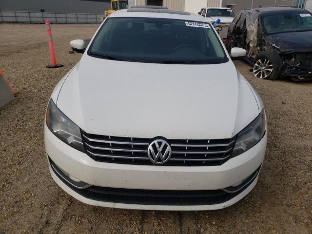 1VWCN7A3XDC023920 - 2013 VOLKSWAGEN PASSAT SEL WHITE photo 5