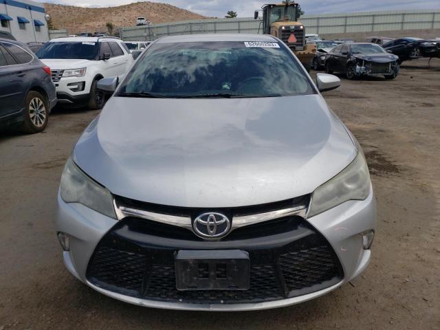 4T1BF1FK0FU885030 - 2015 TOYOTA CAMRY LE GRAY photo 5