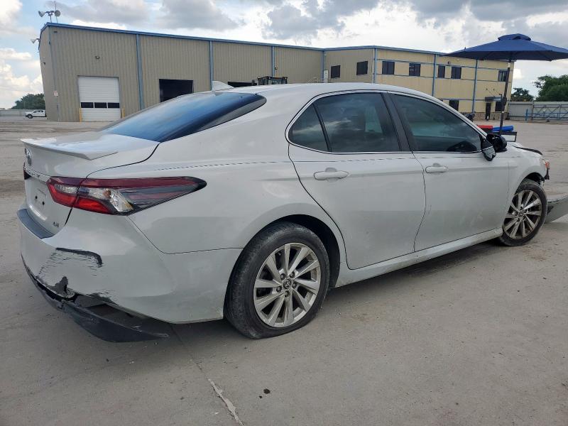 4T1C11AK0PU108360 - 2023 TOYOTA CAMRY LE WHITE photo 3