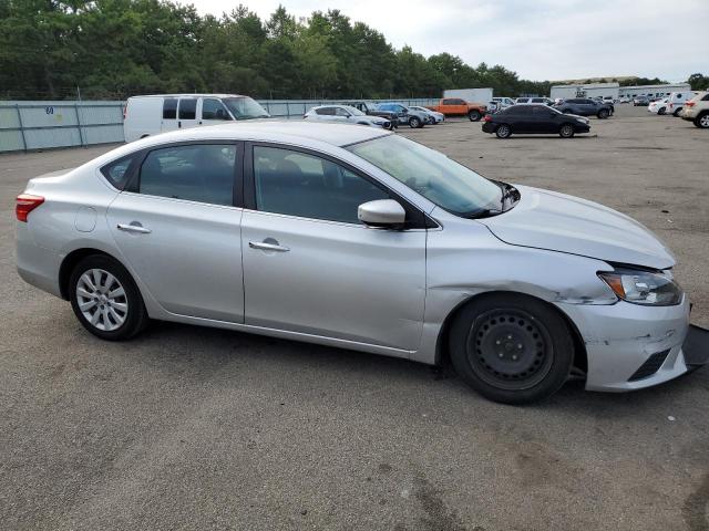 3N1AB7AP7JY300342 - 2018 NISSAN SENTRA S SILVER photo 4