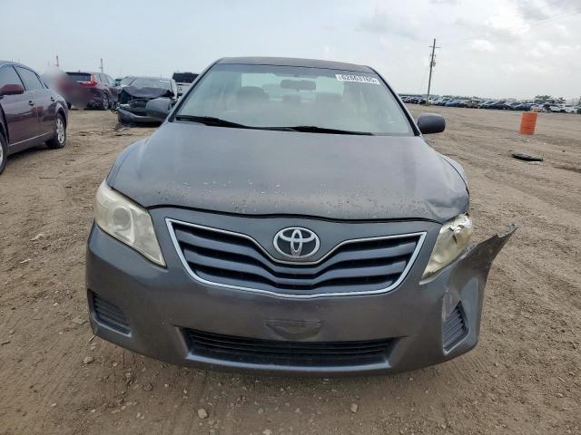 4T4BF3EK8AR016560 - 2010 TOYOTA CAMRY BASE GRAY photo 5