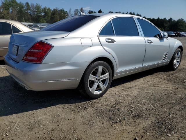 WDDNG8GB5AA311125 - 2010 MERCEDES-BENZ S 550 4MATIC SILVER photo 3