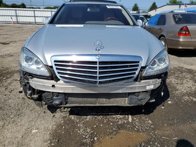 WDDNG8GB5AA311125 - 2010 MERCEDES-BENZ S 550 4MATIC SILVER photo 5