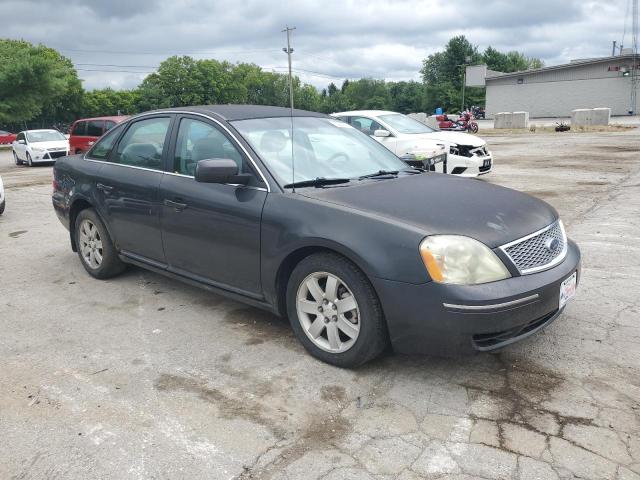 1FAHP24117G133208 - 2007 FORD FIVE HUNDR SEL GRAY photo 4