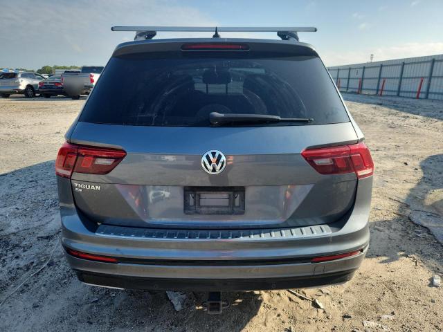 3VV3B7AX0LM176819 - 2020 VOLKSWAGEN TIGUAN SE 灰色 照片 6