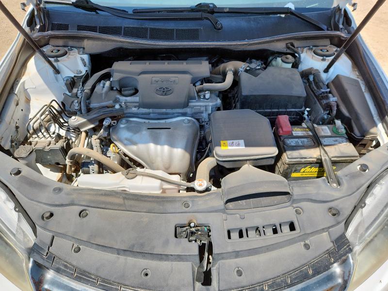 4T1BF1FK8HU299615 - 2017 TOYOTA CAMRY LE WHITE photo 11