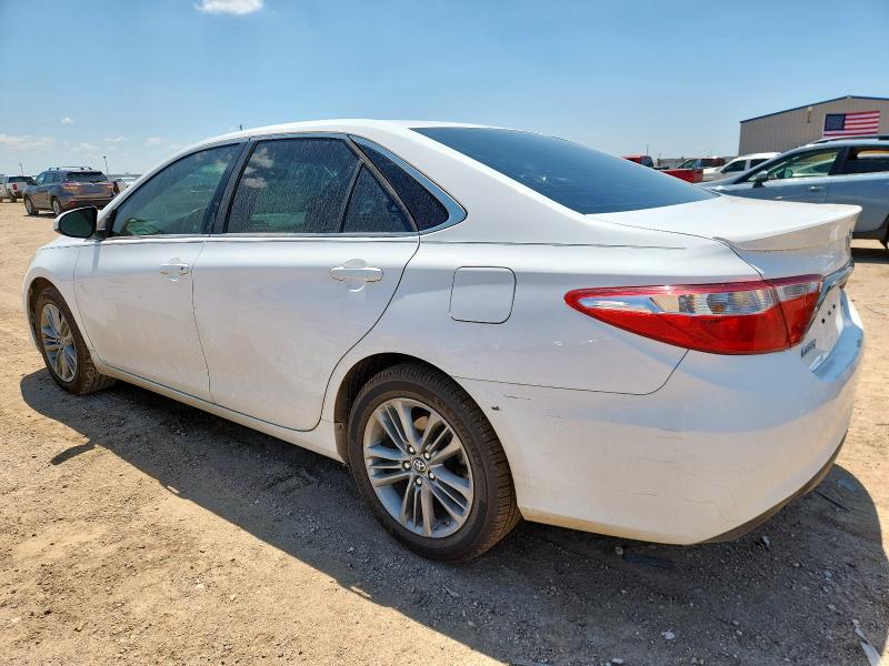 4T1BF1FK8HU299615 - 2017 TOYOTA CAMRY LE WHITE photo 2