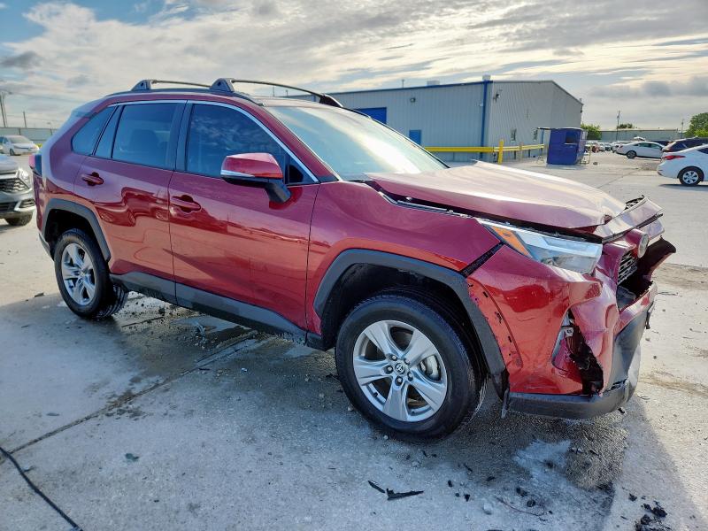 2T3W1RFV7PW268869 - 2023 TOYOTA RAV4 XLE RED photo 4