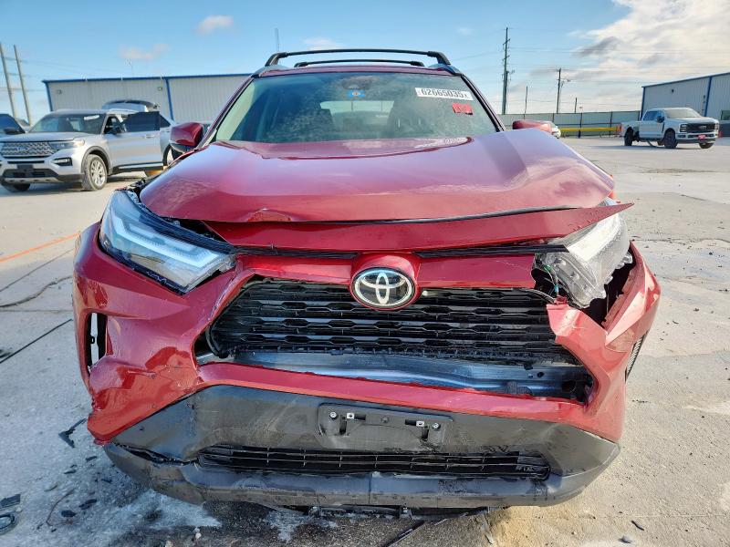 2T3W1RFV7PW268869 - 2023 TOYOTA RAV4 XLE RED photo 5
