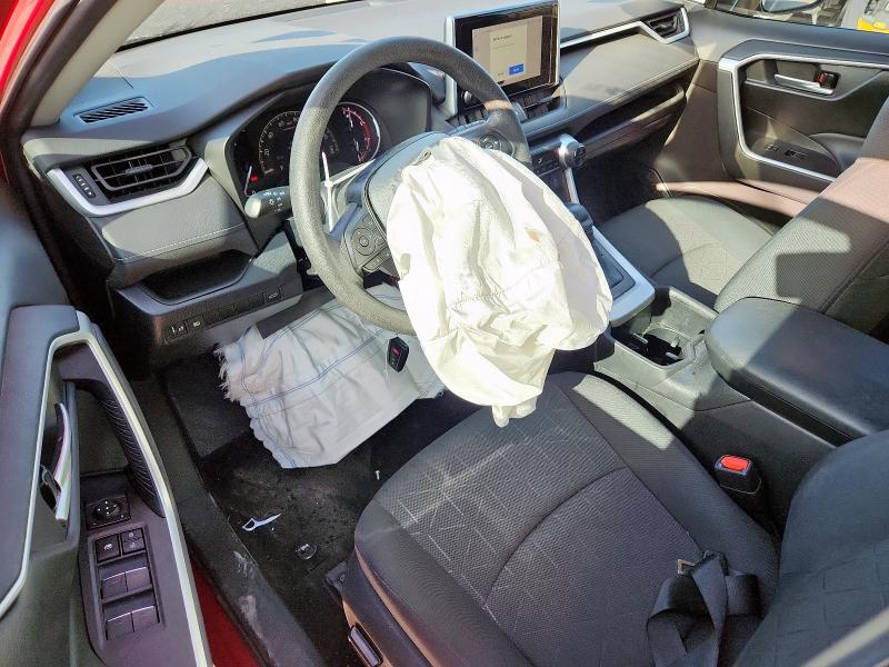 2T3W1RFV7PW268869 - 2023 TOYOTA RAV4 XLE RED photo 8