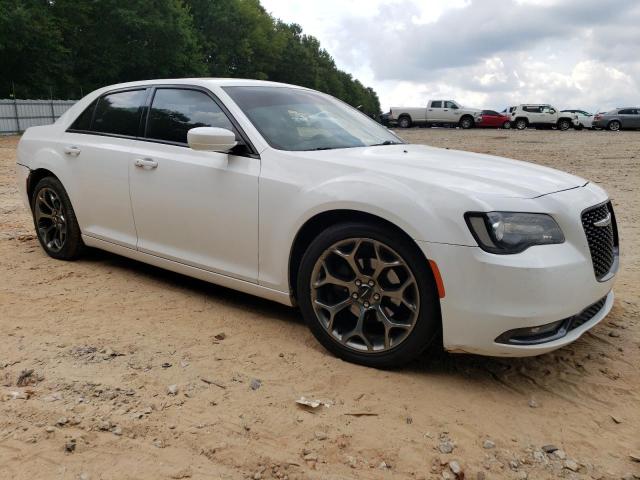 2C3CCABG2FH838320 - 2015 CHRYSLER 300 S WHITE photo 4