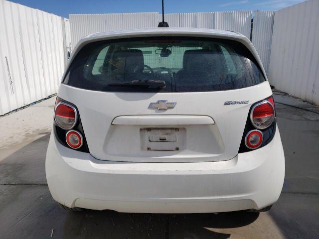 1G1JA6SH3F4206771 - 2015 CHEVROLET SONIC LS 白色 照片 6