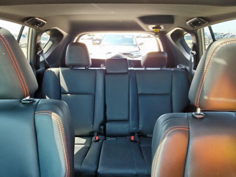 2T3NFREV9JW444830 - 2018 TOYOTA RAV4 SE ვერცხლისფერი ფოტო 10