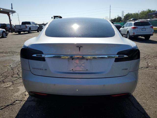 5YJSA1E26JF261397 - 2018 TESLA MODEL S 银色 照片 6