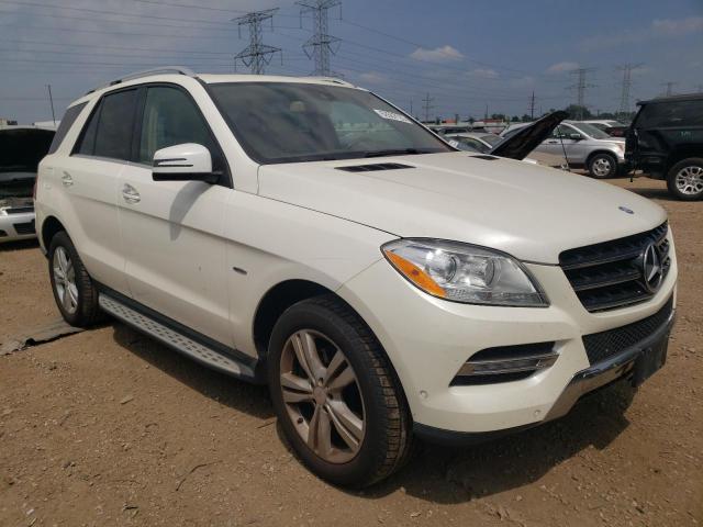 4JGDA5HB9CA044705 - 2012 MERCEDES-BENZ ML 350 4MATIC WHITE photo 4