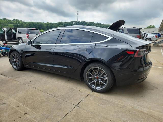 5YJ3E1EB2JF099289 - 2018 TESLA MODEL 3 Черный фото 2