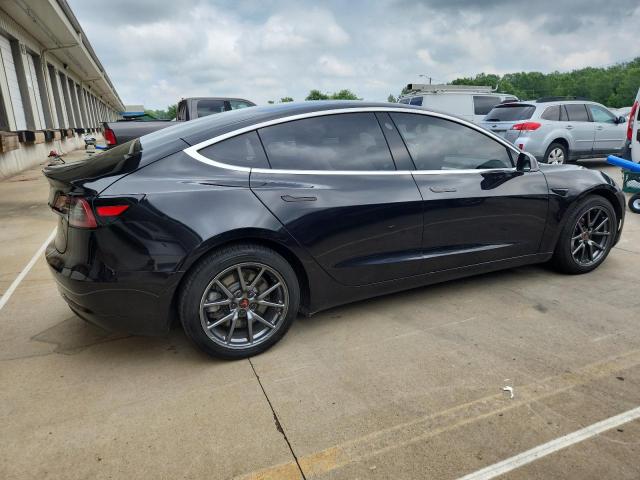 5YJ3E1EB2JF099289 - 2018 TESLA MODEL 3 Черный фото 3