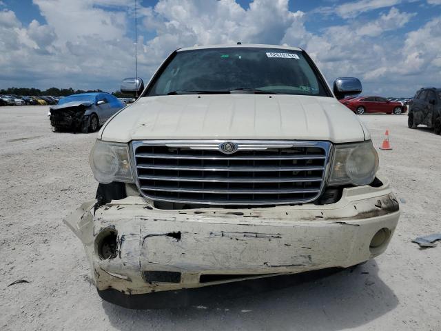 1A8HW58T69F709029 - 2009 CHRYSLER ASPEN LIMITED WHITE photo 5