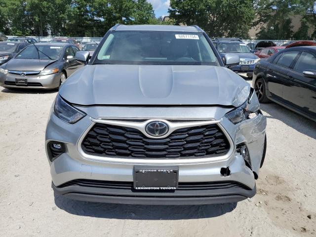 5TDGZRBH7MS110428 - 2021 TOYOTA HIGHLANDER XLE GRAY photo 5