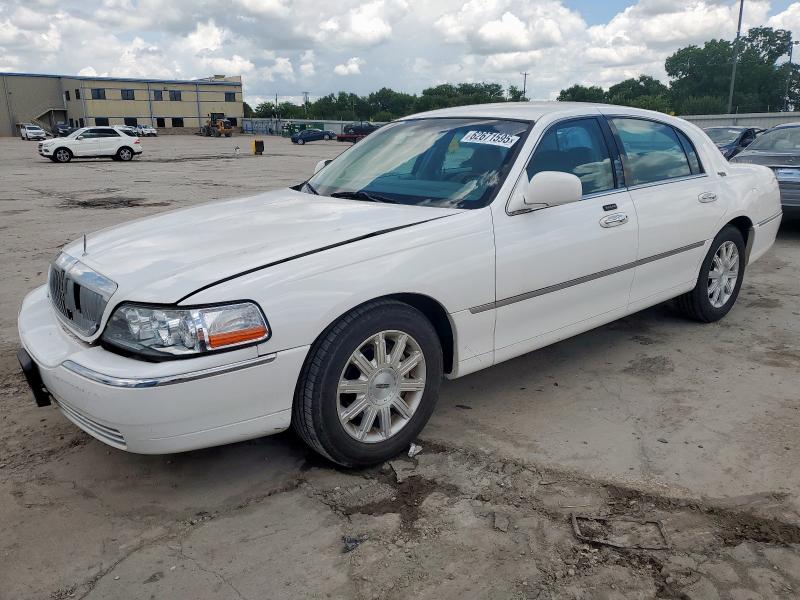 2007 LINCOLN TOWN CAR SIGNATURE LIMITED, null